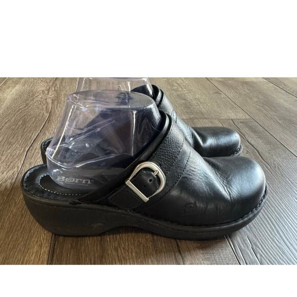 Born Womens Avoca Black Leather Slip On Clogs Mules Size 10M - Picture 1 of 8